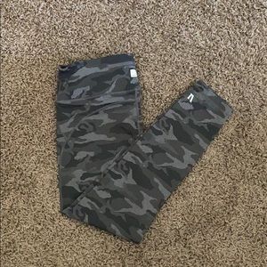 Vuori Camp Capri Leggings